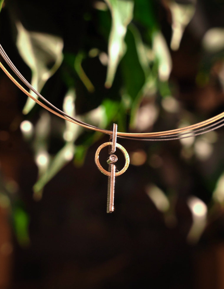Colgante de joyería artesanal